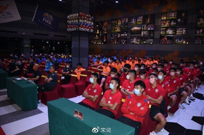 在忙碌的年夜都会，每一个人在快节拍的世界中糊口着，沉重的糊口重任让他们无瑕估量其他，但是，总有一些暗影在不时影响着他们。                                      育美（梁洛施 饰）发现本身怀了男朋友阿翔（张孝全 饰）的孩子，但由于曩昔怙恃离婚后，母亲（李心洁 饰）难产而死的暗影一向覆盖着她，让她迷掉了标的目的。育美几回想找阿翔筹议，但胡想成为奥运拳击手的阿翔正由于眼疾的关系，濒临被禁赛的命运，不